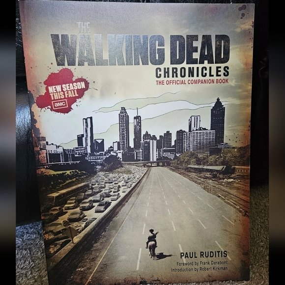 The Walking Dead Book 5 - Picture 3 of 3